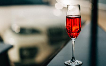 Kir Imperial: drink na bogato