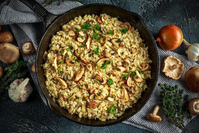 Grzybowe risotto z piekarnika bez wysiłku: pyszne i łatwe